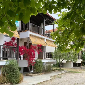 georgoudi-apartments.hotelschalkidiki.net/